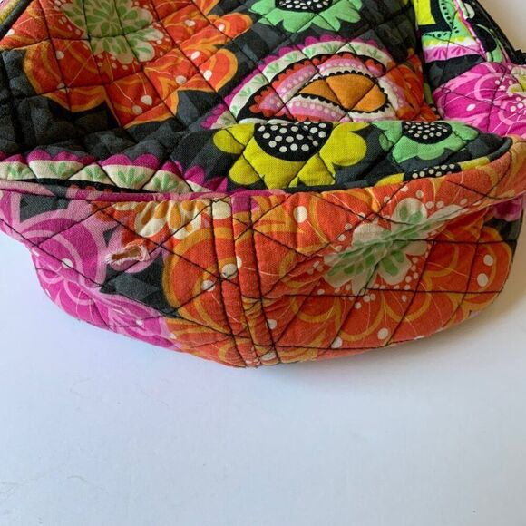Vera Bradley Ziggy Zinnia Quilted Insulated Lunch Bag - Picture 3 of 8